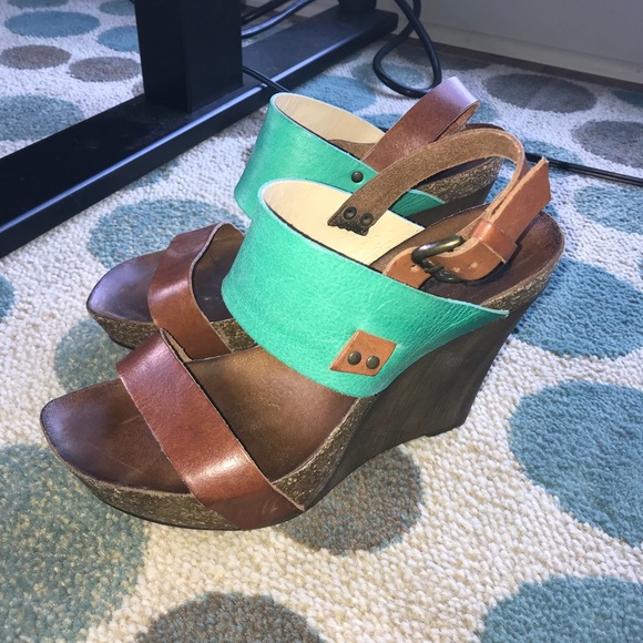 Leather wooden wedges - Picture 4 of 5